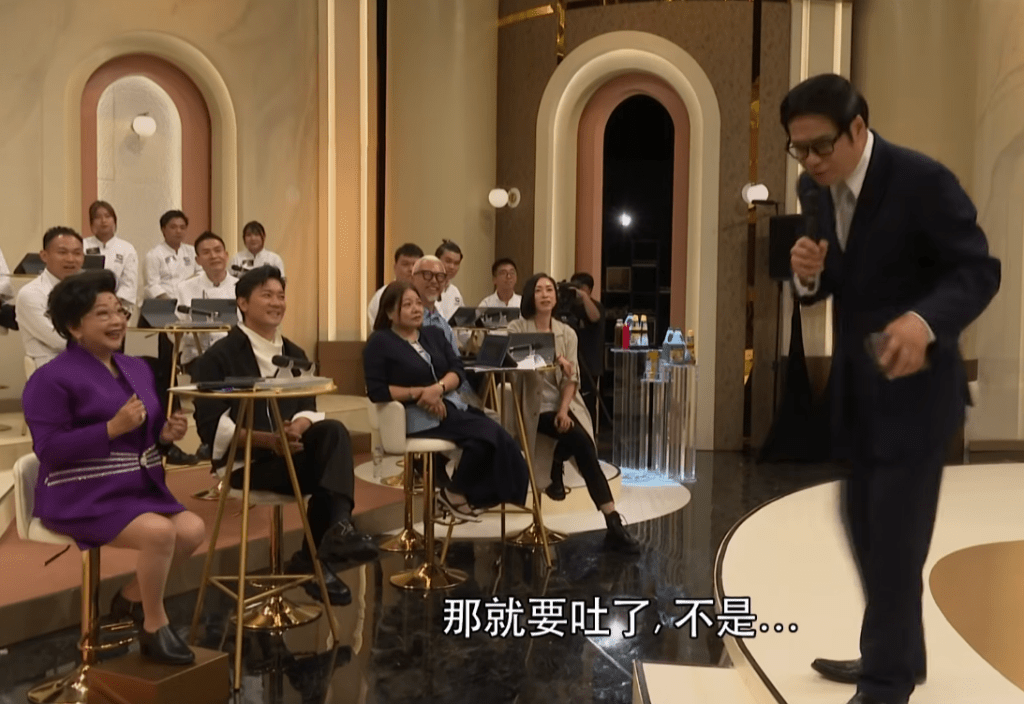 安德尊突出言冒犯薛家燕。