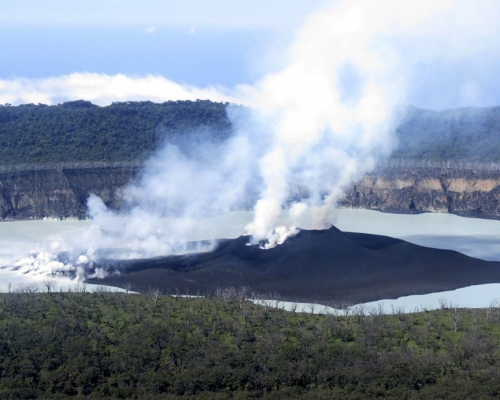 Ambae岛火山去年10月喷发情况。AP图片