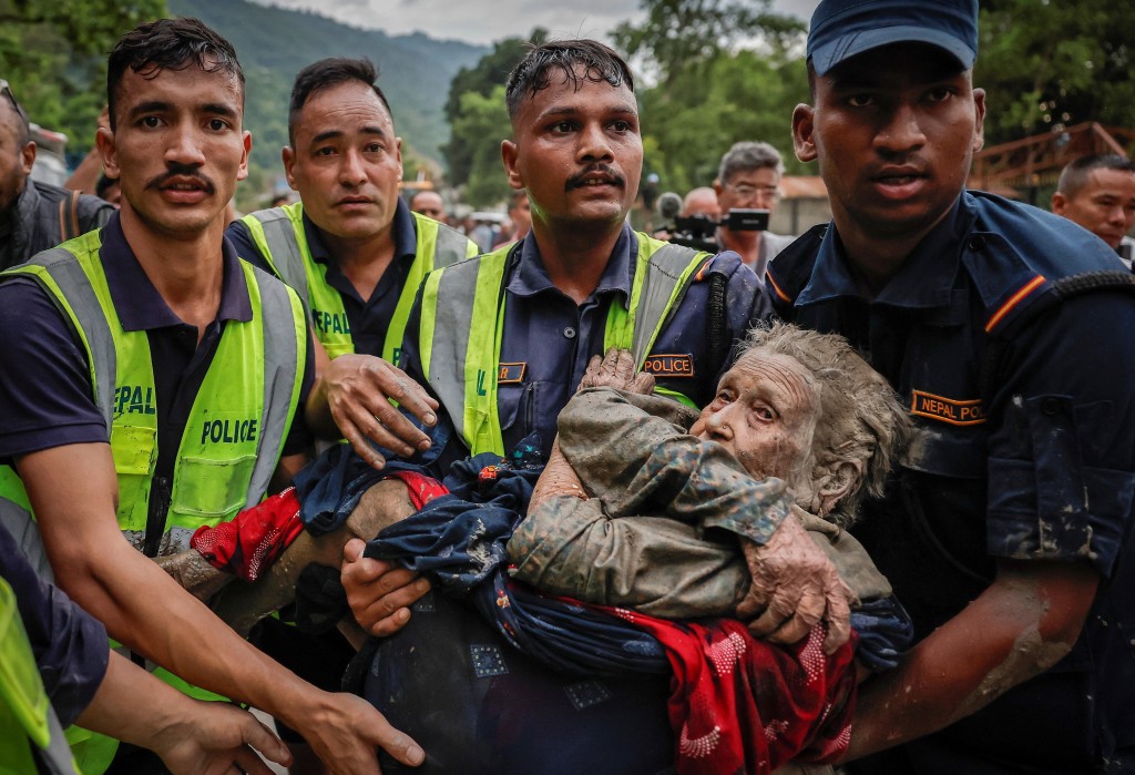 災難至今尼泊爾至少669人死亡，近3,000人失蹤 。路透社