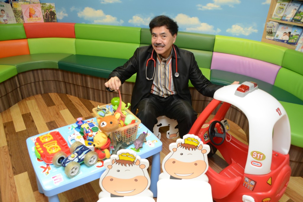 儿科医生陈以诚。资料图片
