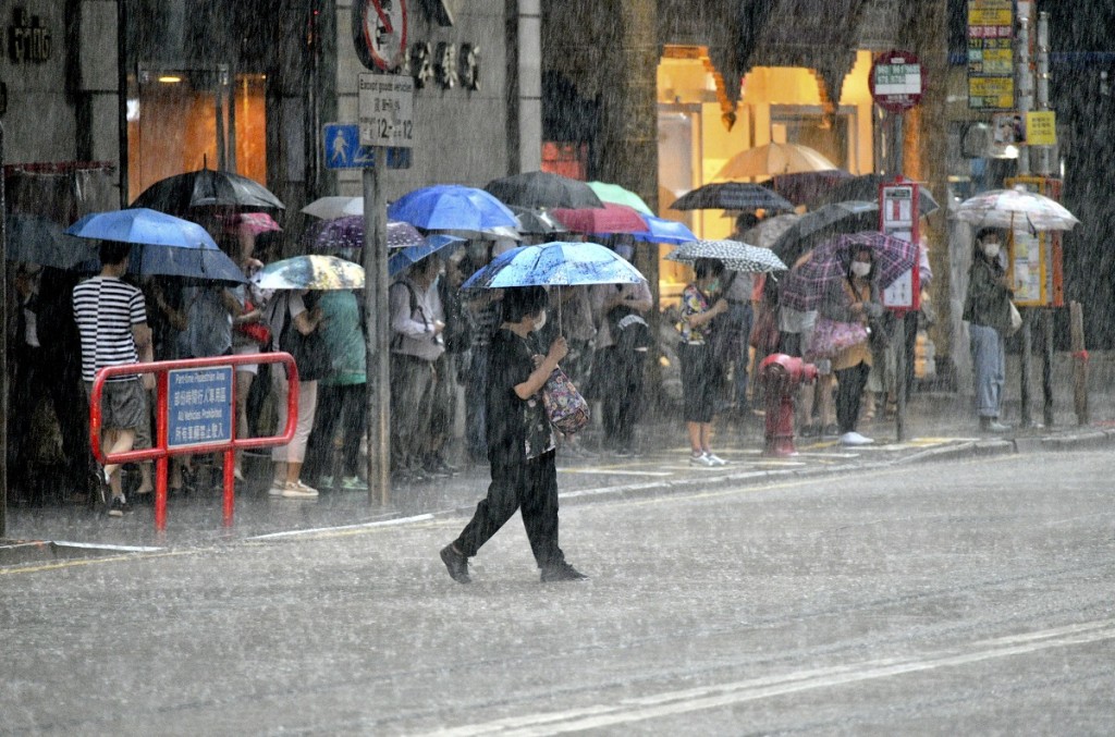 未來一兩小時香港廣泛地區可能受大雨影響。資料圖片