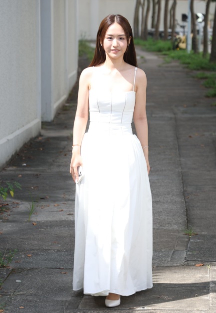 庄雅婷去年6月现身港姐首轮面试现场。