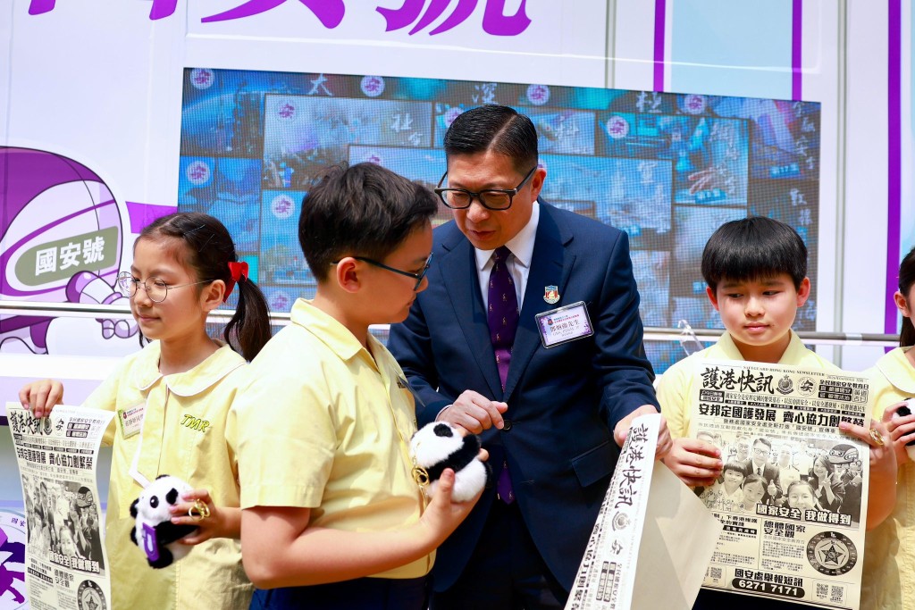 邓炳强表示，透过创新互动方式，国家安全不再停留于抽象概念。邓炳强fb