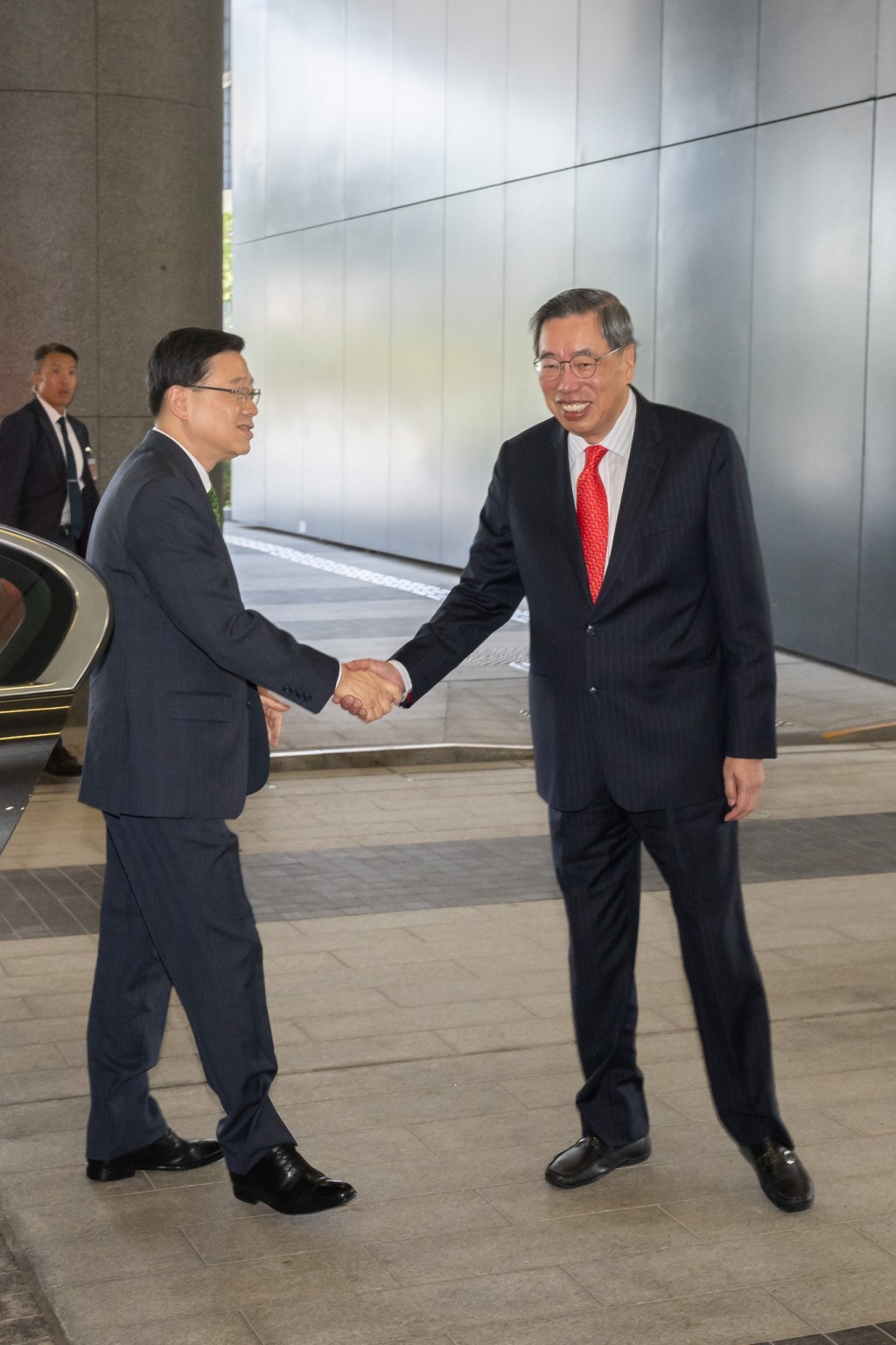 李家超到立法會出席行政長官答問會。梁君彥fb 李家超到立法會出席行政長官答問會。梁君彥fb