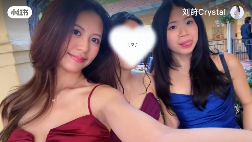 劉蒔外貌完全不像18歲，比真實年齡更加成熟。