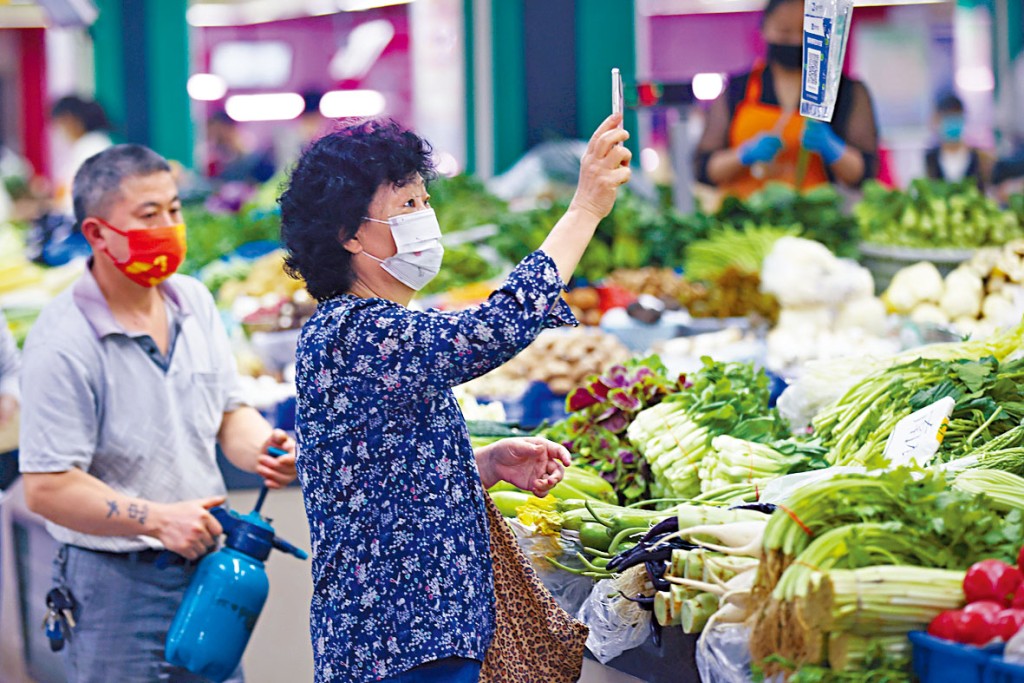 內地蔬菜價格上月按年大升17%。