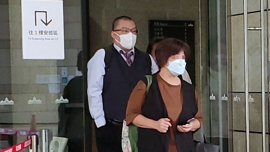 被告方智勇。 