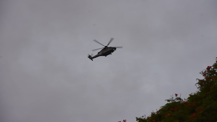 飛行服務隊直升機支援巡邏。