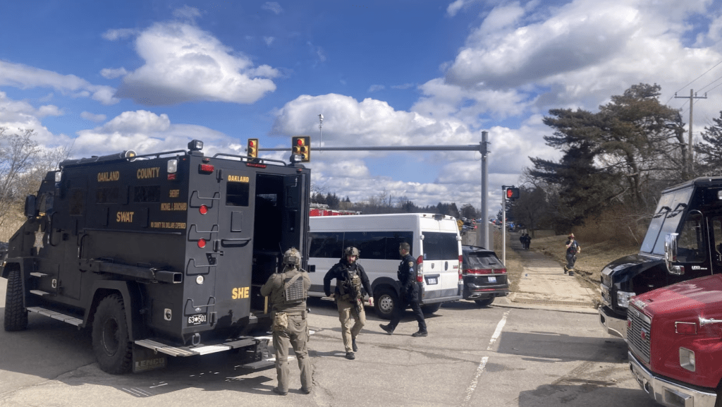 FBI已介入調查,以了解犯案動機,以及是否還有其他涉案人士。路透社 FBI已介入調查,以了解犯案動機,以及是否還有其他涉案人士。路透社