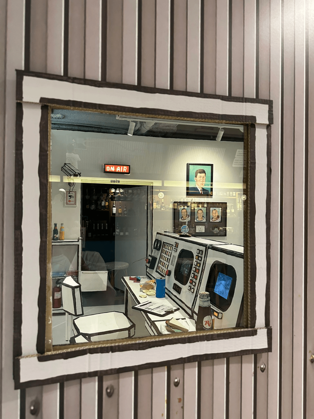 裝置按照阿波羅11號的控制室為場景概念（圖片來源：小紅書）