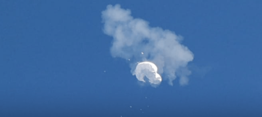 美国日前在南卡罗来纳州击落中国气球的情况。