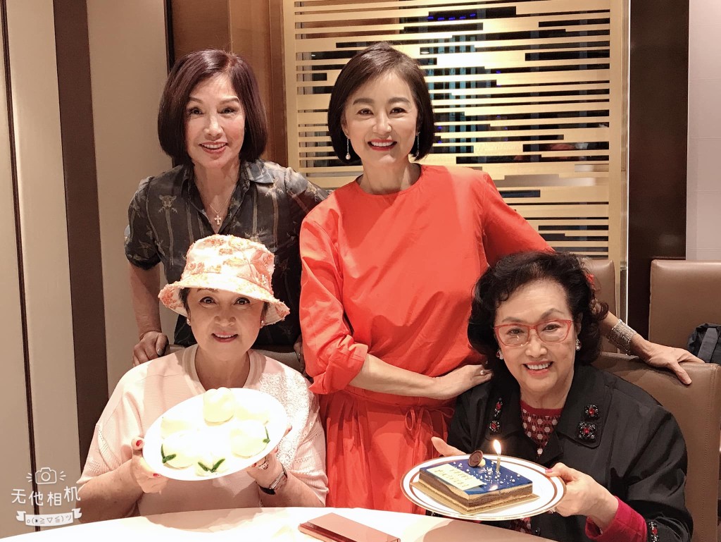 四大美人合照都很漂亮都是女神,減去26磅的林青霞更明艷照人。