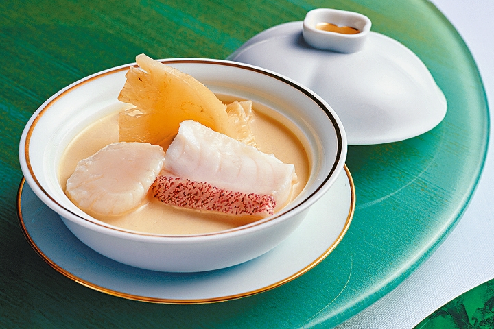 香港富麗敦海洋公園酒店的「玉」中菜廳，菜式美味。