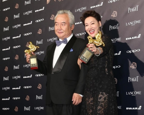 涂們、惠英紅在金馬獎頒獎典禮上稱帝封后。（網圖）