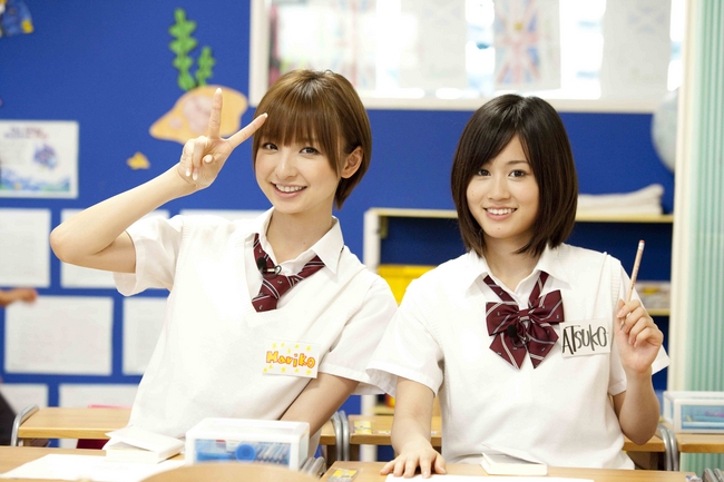 筱田麻里子为AKB48前成员，当时人气超高，还被列为「神七」。