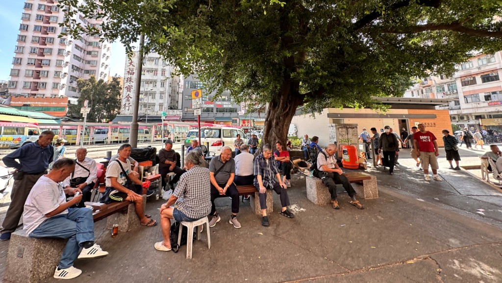 丘应桦指银发经济的潜力很大， 市场的力量也很大。资料图片