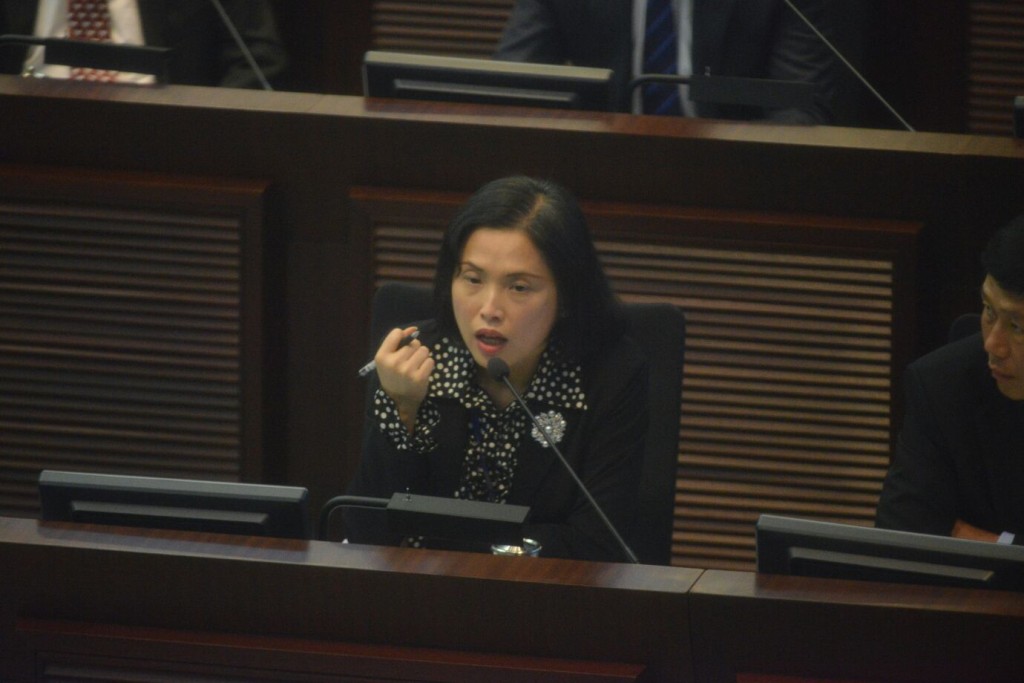 立法會工務小組審議啟德體育園約319億元的工程撥款。