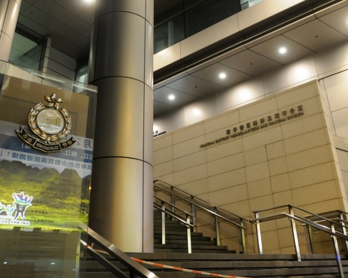 警方再拘捕一名女子。資料圖片