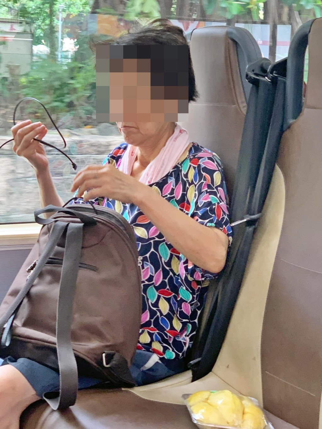 不少網民直斥婆婆的做法，怒轟「真係離晒譜」 、「哇，呢個直頭生化武器」，認為「見到咁 ，爬都要爬上上層」。Threads截圖