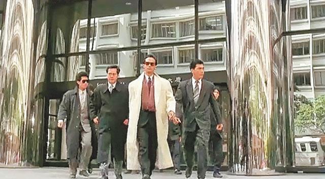 《英雄本色》經典場面。
