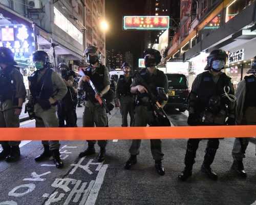 當晚大批警員在旺角戒備。資料圖片
