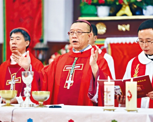 武漢主教崔慶琪祝聖儀式隆重舉行。