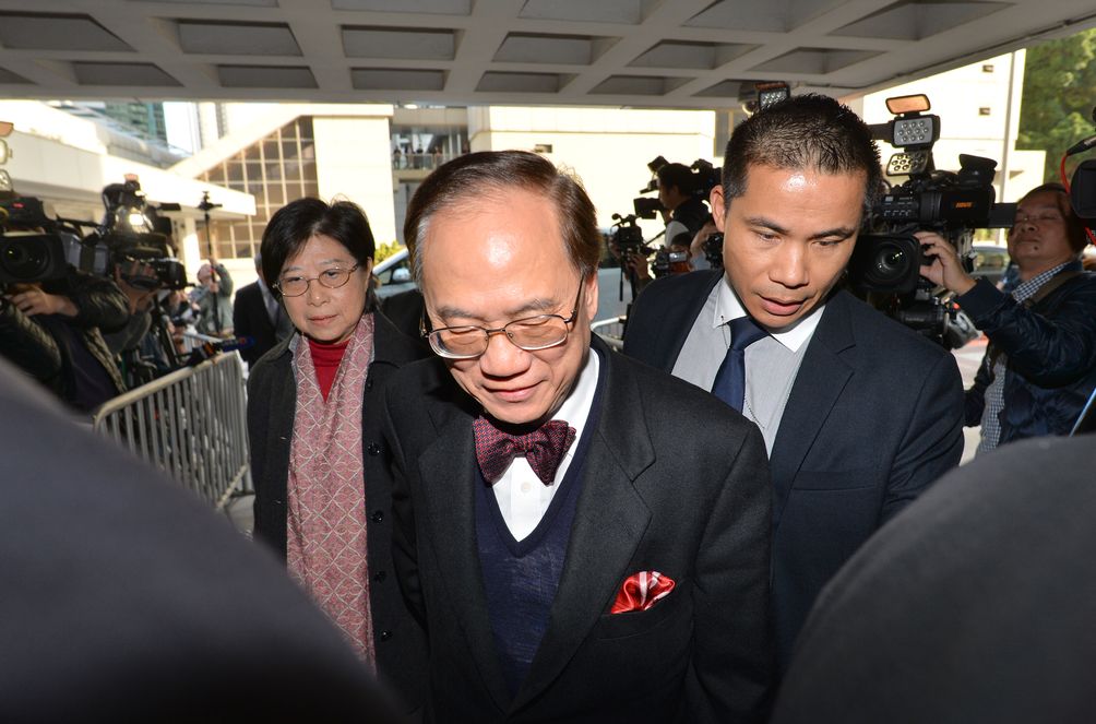 曾蔭權與其妻。 郭顯熙攝