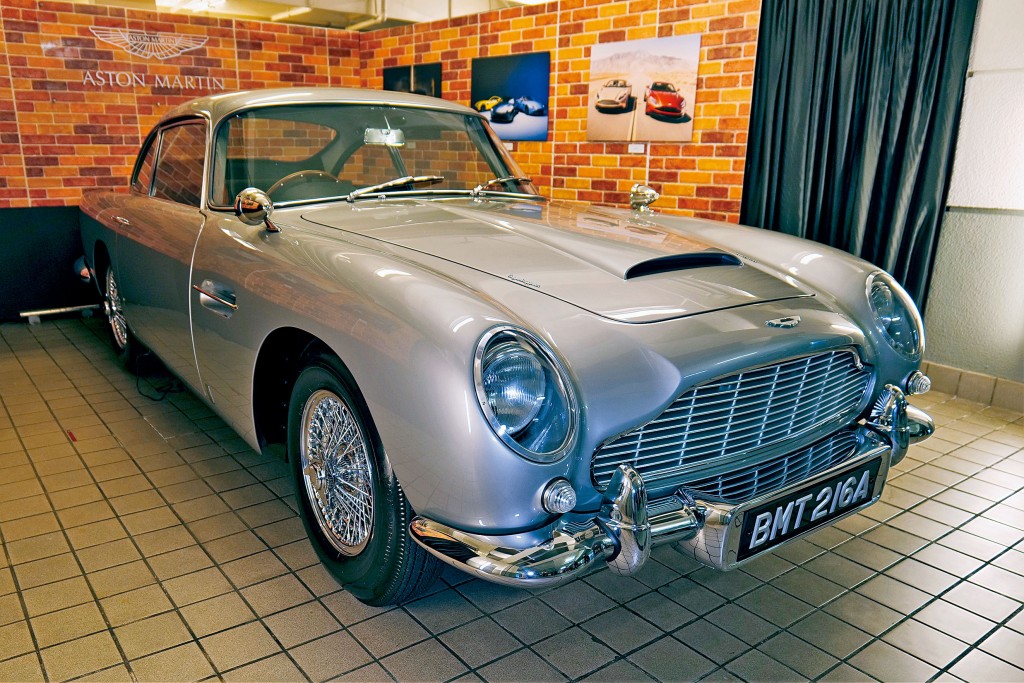 DB5 Goldfinger Continuation原廠復刻版，全球限量二十五輛，據知全亞洲只此一部，車價高達275萬英鎊。