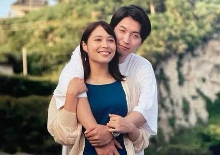 大倉忠義在2022年與廣瀨愛麗絲合作日劇《認識的妻子》後戀情。