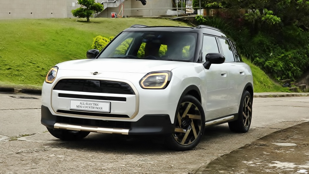 本地8月車市穩步向好：新世代電動車MINI Cooper SE、MINI Countryman E和SE陸續抵港交付，並協助品牌重新上榜。