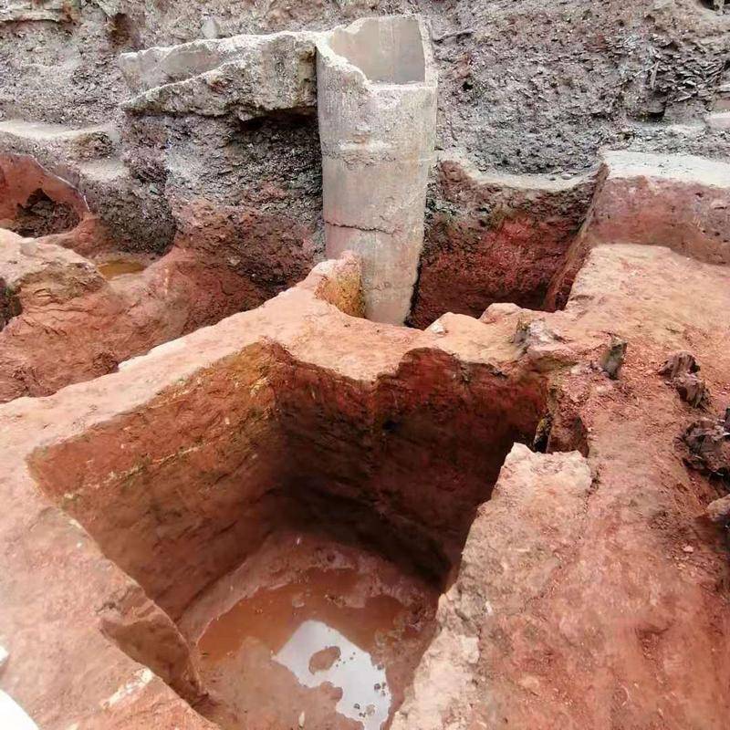 指此次發掘面積2,400平方米。網圖