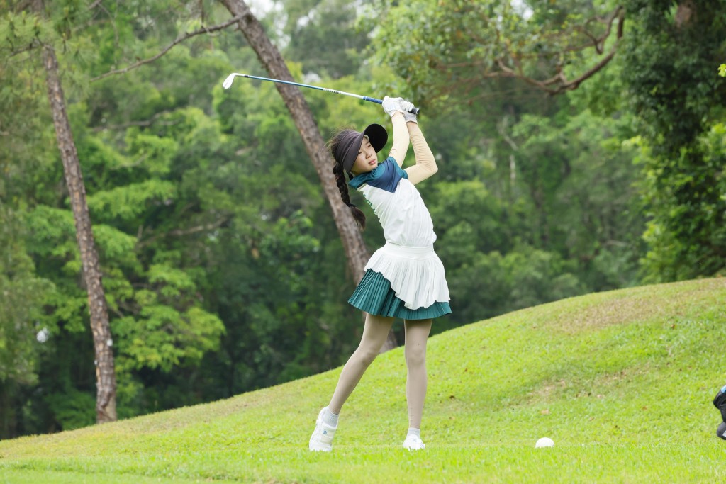 丙組女子個人總桿賽冠軍黃雅欣。公關提供