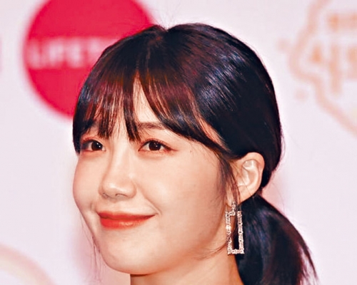 鄭恩地一直飽受跟蹤狂騷擾，昨日稱已提出起訴。