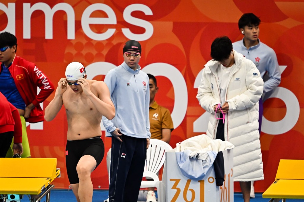 男子4×200米自由泳接力初賽:關子博、賴敬和、盧梓森、王一舜。劉駿軒攝 男子4×200米自由泳接力初賽:關子博、賴敬和、盧梓森、王一舜。劉駿軒攝