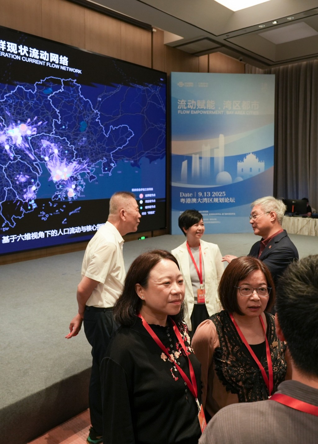 何永賢藉機介紹了香港特區政府的房屋政策。何永賢fb圖片