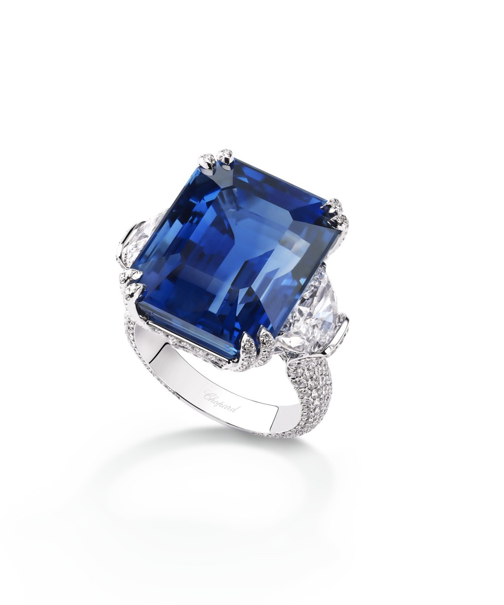 Red Carpet巨型蓝宝石指环。（Chopard）
