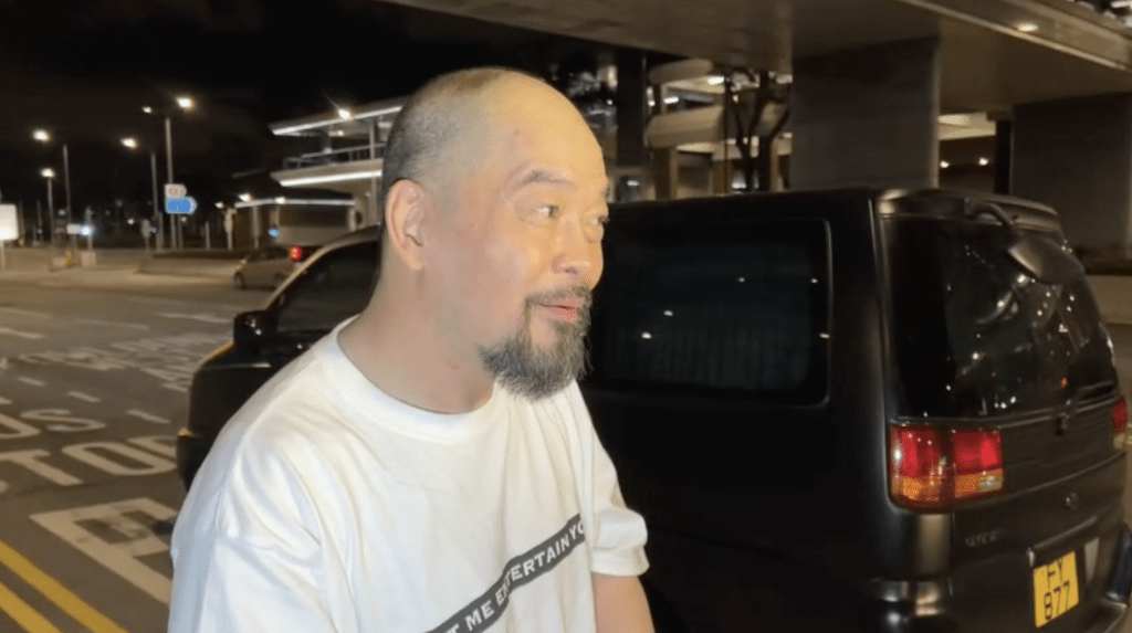 葛民輝接受記者訪問，講述車禍經過和感受。蔡楚輝攝