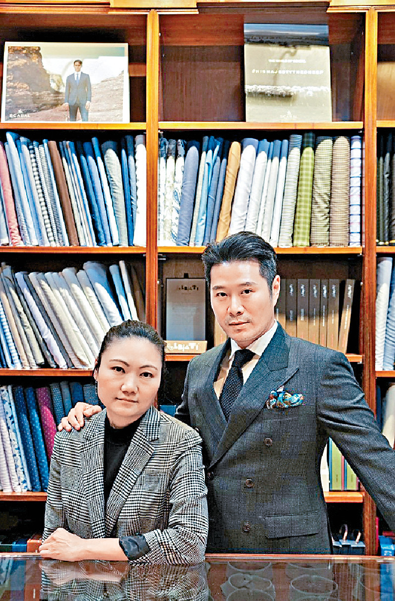 ■IL Sarto創辦人蔡禮澤（右）兼營多類業務包括設計公司、汽車改裝公司，以及兩間食肆。圖左為負責IL Sarto女裝系列的鄭穎滋。
