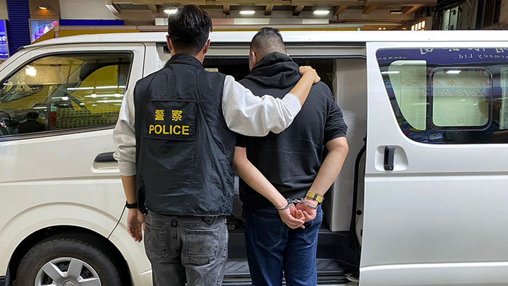 警方拘捕一名49歲男子。警方提供