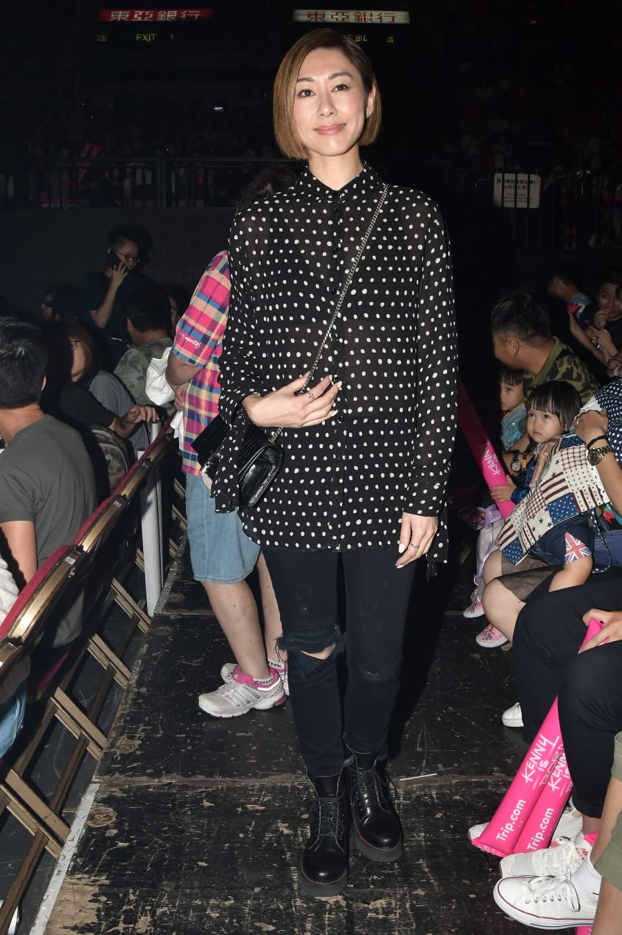 關智斌處男騷獲一眾好友支持