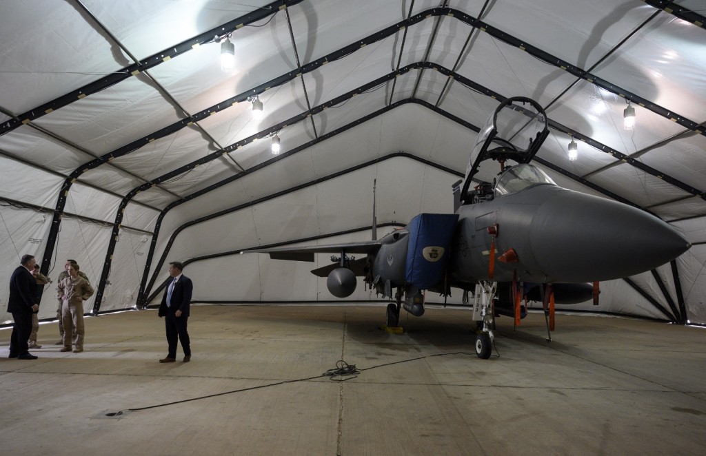 美軍一架位於蘇丹王子空軍基地的F-15E攻擊鷹式戰鬥機。法新社