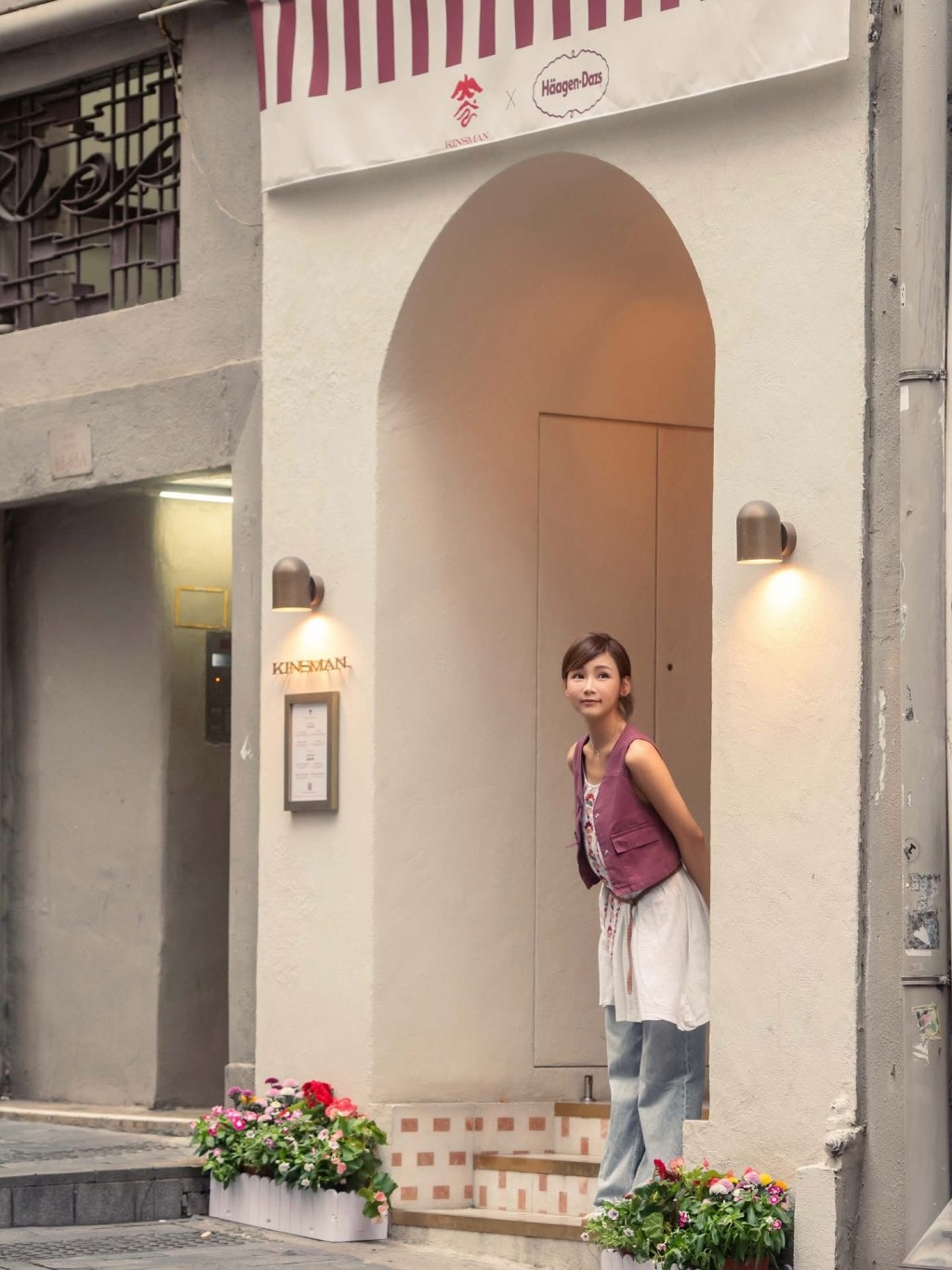 簡淑兒婚後「潛水」一個月,再更新社交網,臉圓圓又穿鬆身衫,容光煥發。 簡淑兒婚後「潛水」一個月,再更新社交網,臉圓圓又穿鬆身衫,容光煥發。