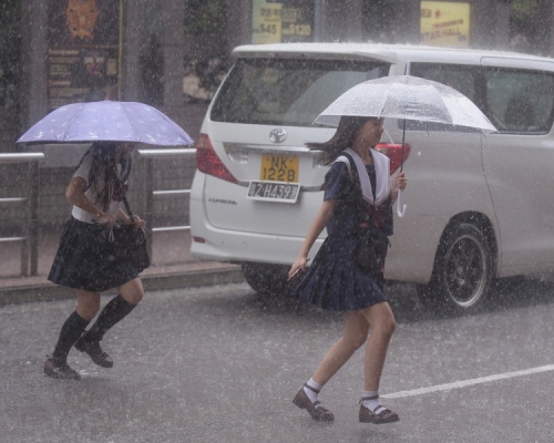 狂風雷暴抵港。資料圖片