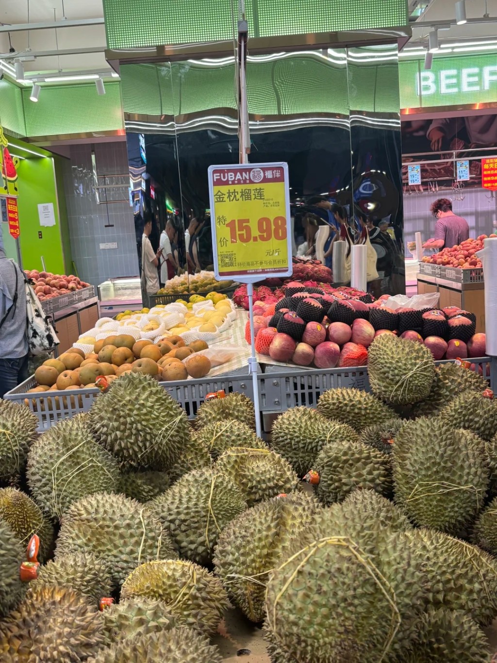深圳口岸进口量暴增4成破纪录。 小红书