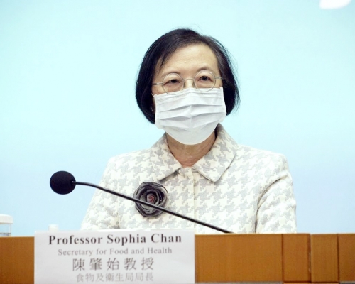 陳肇始指，當局正研究為曾在內地接種疫苗的香港市民，提供二維碼。資料圖片