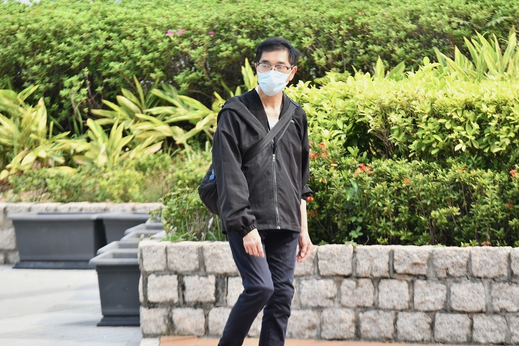 置邦興業有限公司高級管理員黃百盛。 置邦興業有限公司高級管理員黃百盛。