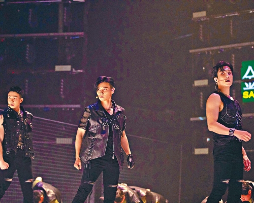 ■張晉與高瀚宇和白舉綱在節目中組隊表演。