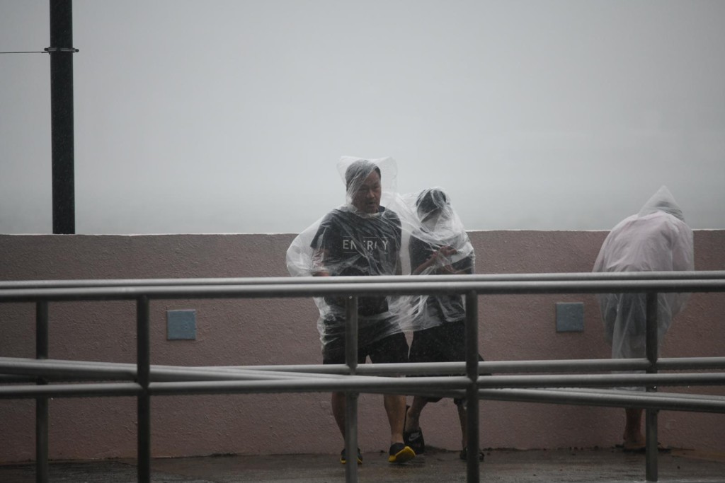 天文台在下午5時10分取消黃色暴雨警告信號。
