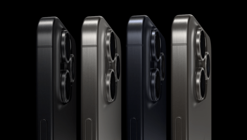  iPhone 15 Pro系列機身備有黑、白及藍3種鈦金屬顏色選擇。