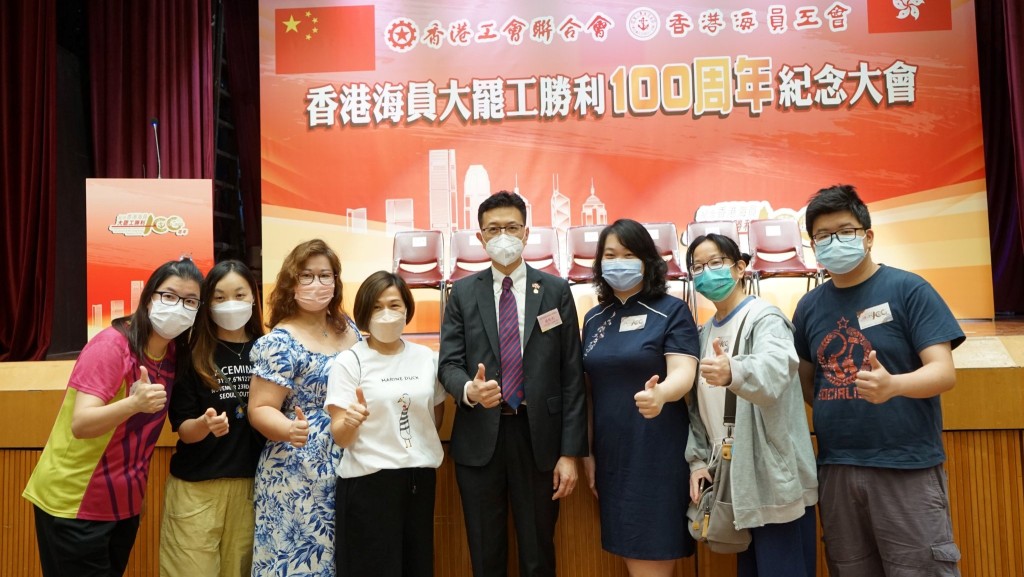 吳秋北指,市民迫切希望能與內地通關。工聯會FB